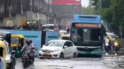 IMD issues red alert for heavy rain in Delhi; Noida, Ghaziabad also receive heavy showers