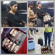बिहार में शराब तस्करी का 'VIP अंदाज': स्वतंत्रता सेनानी एक्सप्रेस के AC 1st क्लास से 75 लीटर शराब बरामद, युवती समेत 2 गिरफ्तार