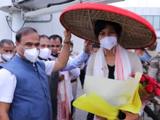 Tokyo Olympics bronze medallist Lovlina Borgohain receives grand welcome from Assam CM Himanta B Sarma at airport