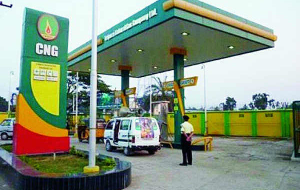 होली से पहले सरकार ने दी बड़ी राहत! CNG की कीमत में हुई इतनी कटौती