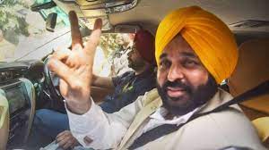 AAP's Bhagwant Mann meets Governor, stakes claim to form government in Punjab