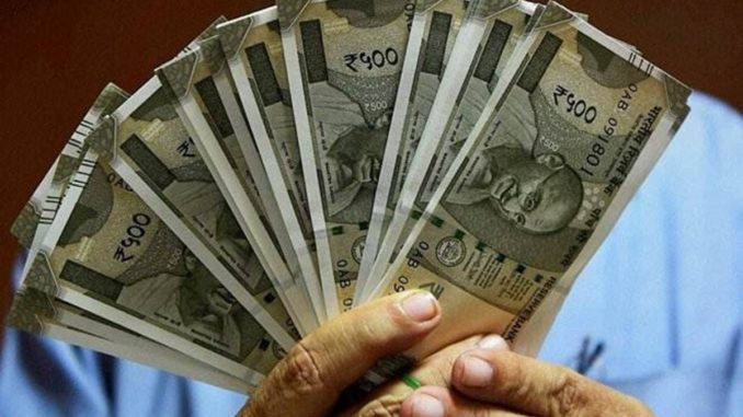 7th Pay Commission: केंद्रीय कर्मचारियों को मिली होली की सौगात! सैलरी में हुई 8,000 की बढ़ोतरी, सरकार ने किया ऐलान