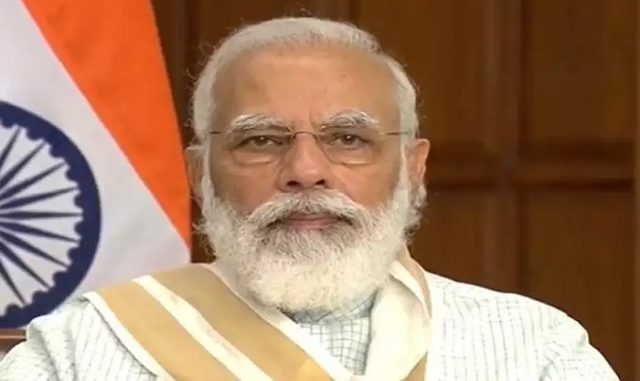 PM मोदी असम दौरे पर पहुंचे,7 नए कैंसर हॉस्पिटल की नींव रखेंगे