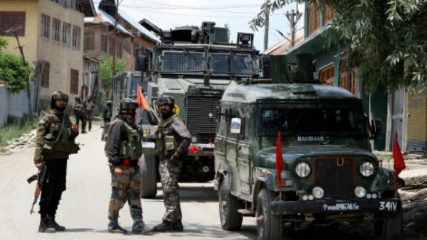 Baramulla Encounter: सुरक्षाबलों ने बारामुला मुठभेड़ में तीन विदेशी आतंकियों सहित पांच को किया ढेर, मुठभेड़ जारी