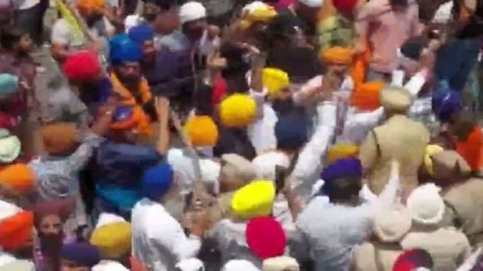 Police Fire In The Air As 2 Groups Clash In Punjab's Patiala