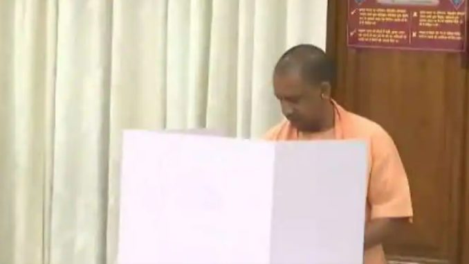 Presidential poll: CM Yogi Adityanath votes, prays for strength to democracy; rose above politics to support Draupadi Murmu, says Mayawati