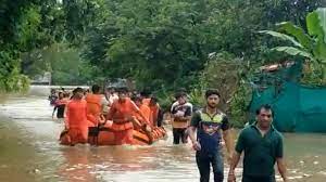 Gujarat Rain: गुजरात में बाढ़ से बेकाबू हुए हालात, अब तक 61 की मौत; पीएम मोदी ने केंद्र से भेजी टीमें