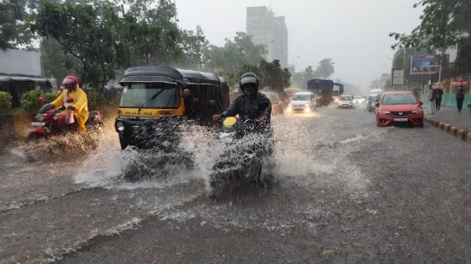 Weather update: Mumbai continues to get heavy rain, IMD predicts heavy showers in THESE states over next 4 days