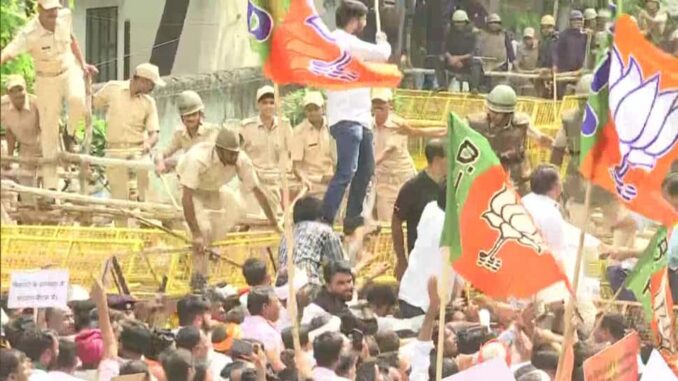 BJP holds massive protest against Ashok Gehlot's Rajasthan govt over lumpy skin disease