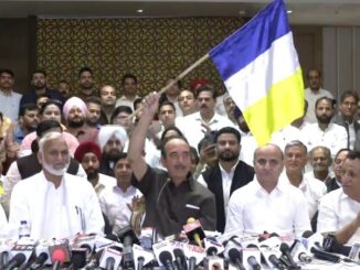 Ghulam Nabi Azad names his party 'Democratic Azad Party,' unveils official flag