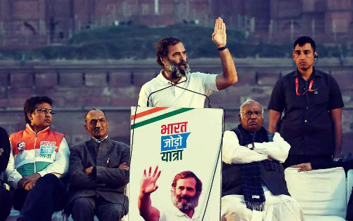 Rahul Gandhi: राहुल गांधी की सुरक्षा में चूक की शिकायत पर CRPF का जवाब- वे खुद ही कर रहे नियमों का उल्लंघन