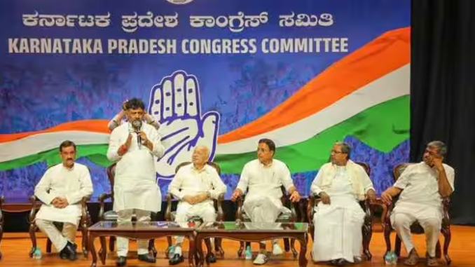 Karnataka CM Deadlock Over; Siddararamaiah, Shivakumar To Discuss Cabinet Formation In Delhi