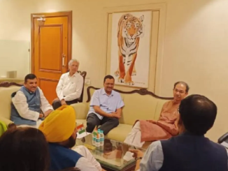 Arvind Kejriwal Meets Uddhav Thackeray To Seek Support Against Centre's Ordinance