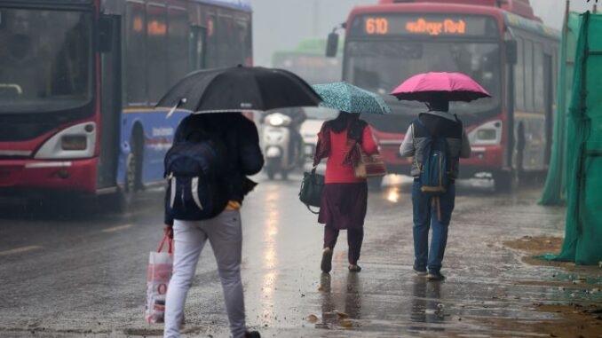 Weather Update Today: दिल्ली-एनसीआर में झमाझम बारिश, यूपी और बिहार समेत कई राज्यों के लिए मौसम विभाग का अलर्ट