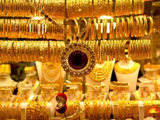 Gold vs Bank FD: कहां निवेश करने से होगा आपको फायदा, पैसा लगाने से पहले जान लें सारा हिसाब-किताब