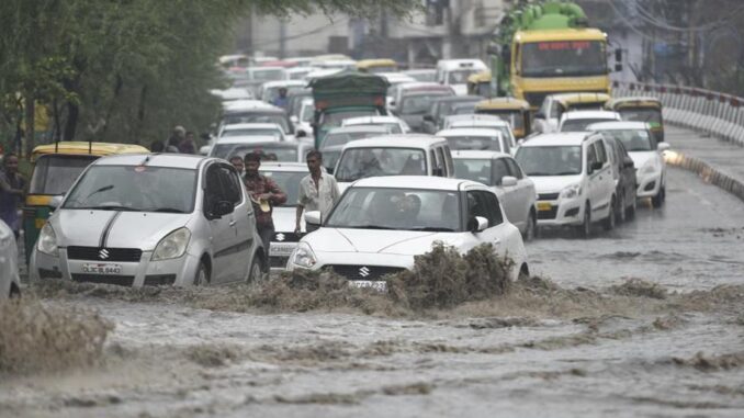 Delhi NCR Rain Alert: National Capital Wakes Up To Heavy Rains, Yamuna Flowing Close To Danger Mark