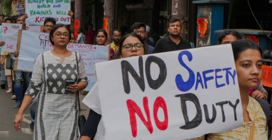 Kolkata Rape-Murder: Junior Doctors Continue Ceasework Across Bengal | Updates