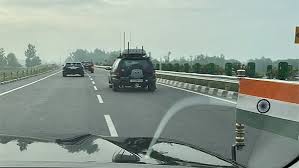 Jammu: पाकिस्तान के असफल हमलों के बाद स्थिति का जायजा लेने जम्मू पहुंचे सीएम अब्दुल्ला, उरी जाएंगे उपराज्यपाल