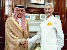 Operation Sindoor: भारत-पाकिस्तान तनाव के बीच अचानक दिल्ली पहुंचे सऊदी अरब के मंत्री, ईरानी विदेश मंत्री भी आए