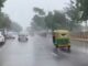 Delhi NCR Rains: दिल्ली में बारिश का इंतजार, नोएडा-गाजियाबाद में बरसे बदरा, मौसम विभाग का अलर्ट जारी