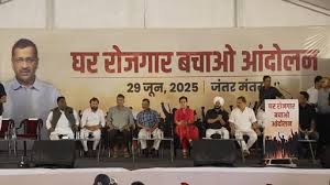 जंतर-मंतर पर AAP का प्रदर्शन: ‘जहां झुग्गी-वहां मकान का मतलब था, जहां झुग्गी-वहां मैदान’; BJP पर बरसे केजरीवाल