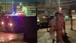 Gujarat: गांधीनगर में नवरात्रि महोत्सव के दौरान बवाल, दो समुदायों में झड़प-पथराव और आगजनी; जांच में जुटी पुलिस