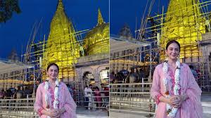Rakul Preet Singh Offers Prayers At Kashi Vishwanath Temple, Shares Glimpses Of Divine Ganga Aarti - Watch