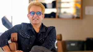 UP: अब तक 20 मुकदमे... जावेद हबीब और उनके बेटे पर कसा शिकंजा; आखिर किस विवाद में फंसे मशहूर हेयर स्टाइलिस्ट?