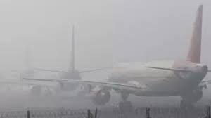 Delhi Shivers In Winter Chill; Fog Continues Amid 'Poor' AQI, Nearly 100 Flights Cancelled | Check IMD Alert