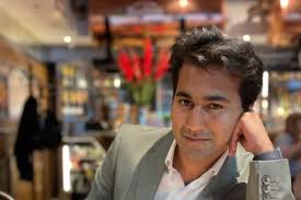 Meet 34-Year-Old Utkarsh Amitabh, Earning Around Rs 18,000 Per Hour From A Side Gig That Involves...