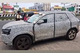 Renault Duster 2026: New Spy Shots Reveal Modern Rugged Look For Indian Market; Panoramic Sunroof And More