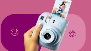 भूल जाइए महंगे कैमरे! Fujifilm ने लॉन्च किया Instax Mini 13, क्लिक करते ही हाथ में आएगा फोटो