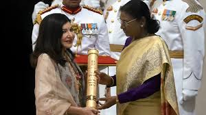 हियरिंग लॉस समेत इन गंभीर परेशानियों से जूझ रही हैं अलका याग्निक, पद्म भूषण मिलने के बाद छलका दर्द
