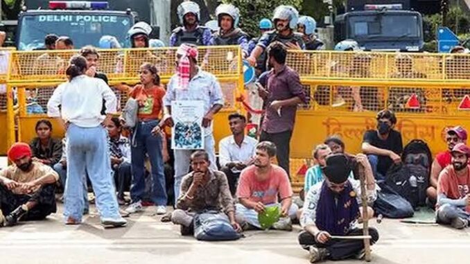 'You cannot stop food or protests': CJP accuses Delhi Police of blocking supplies at Jantar Mantar