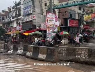 बुराड़ी में दावों की खुली पोल, मुख्य नाला जाम होने से जलभराव, मानसून में बढ़ी लोगों की मुसीबत