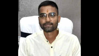 SC examines Bihar Minister's continuation in office beyond six months without election: What's the rule?