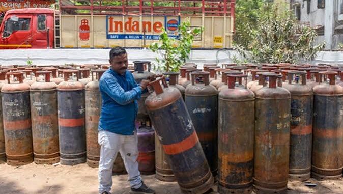 Commercial LPG cylinder rates cut for second month in a row – Check new prices in Delhi and Kolkata
