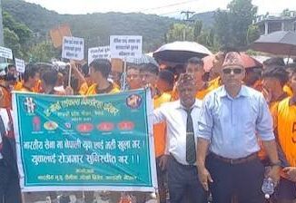 'खाड़ी में मजदूरी से लाख गुना बेहतर है अग्निवीर बनना', सड़कों पर उतरे नेपाली युवा, गोरखा भर्ती शुरू करने की मांग तेज