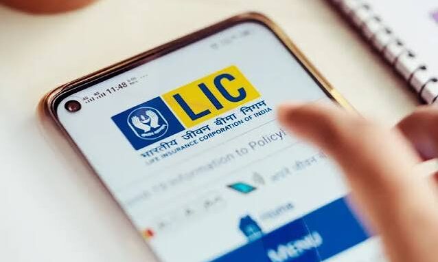 LIC Share Crash: ₹31000 करोड़ जुटाने का प्लान, सरकार के एक फैसले से क्रैश हुआ LIC का स्टॉक, खुलते ही 8% गिरे शेयर