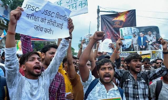 JPSC-JSSC में गड़बड़ी के खिलाफ 13 दिन से डटे छात्र, शिक्षा व्यवस्था की स्थिति को बदतर बताया