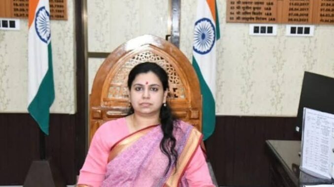 Ex-IAS Divya Mittal enters UP politics, vows to fight for students and jobseekers