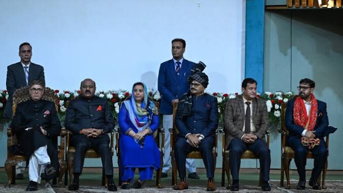जम्मू-कश्मीर में मंत्रिमंडल विस्तार: उमर सरकार में चार नए मंत्रियों की ताजपोशी, विभागों में फेरबदल की तैयारी