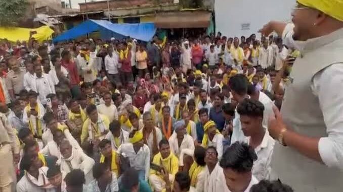 छिंदवाड़ा में दूधी बांध का विरोध: 107 गांवों के ग्रामीण अनिश्चितकालीन धरने पर बैठे, प्रोजेक्ट पर रोक की मांग