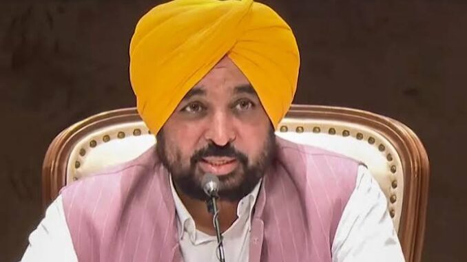 सीएम मान का आरोप: प्रताड़ित करने के लिए दो घंटे दिल्ली एयरपोर्ट पर बैठाया, कस्टम हेड ज्ञानेश कुमार के सगे भाई