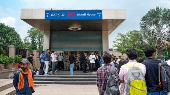 Delhi metro shuts entry, exit at 11 stations amid security concerns over Jantar Mantar protests