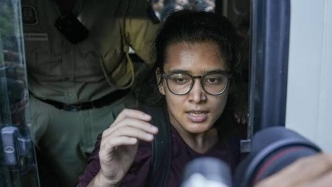 Delhi Police releases AISA President Neha Bora hours after pre-Tiranga March detention