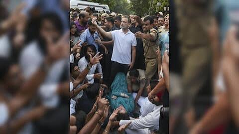 Filing FIRs faster than SIR errors: Delhi Police piles more cases on Rahul and Priyanka over protest against CEC Gyanesh Kumar