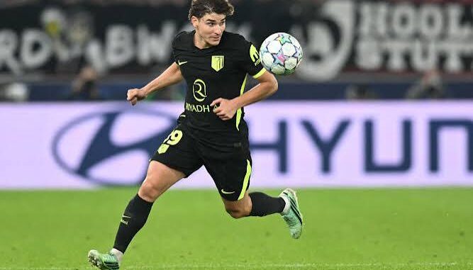 Barcelona fined €602 over Álvarez: The rules on approaching contracted players across football leagues