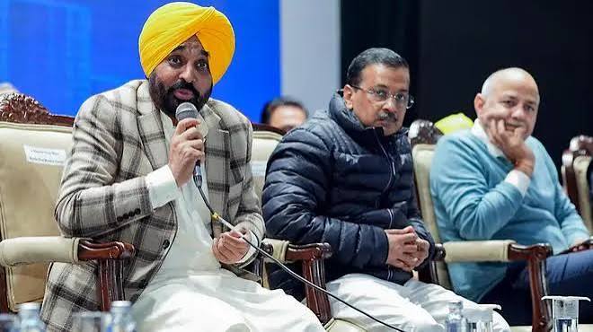 पंजाब में आप का चुनावी शंखनाद: शनिवार को जारी होगी पहली लिस्ट, दिल्ली में अहम बैठक में बड़ा फैसला